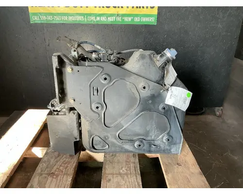 FREIGHTLINER Cascadia 125 DEF Tank