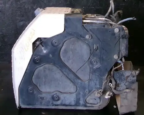 FREIGHTLINER Cascadia 125 DEF Tank