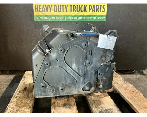 FREIGHTLINER Cascadia 125 DEF Tank