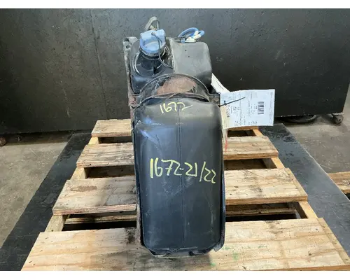 FREIGHTLINER Cascadia 125 DEF Tank