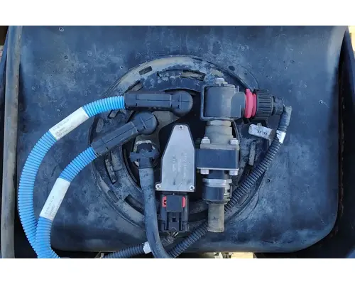 FREIGHTLINER Cascadia 125 DEF Tank