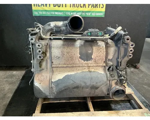 FREIGHTLINER Cascadia 125 DPF (Diesel Particulate Filter)