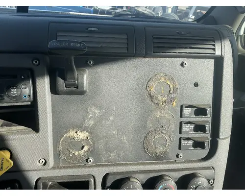FREIGHTLINER Cascadia 125 Dash Panel
