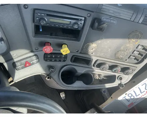 FREIGHTLINER Cascadia 125 Dash Panel