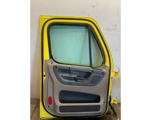 FREIGHTLINER Cascadia 125 Door Assembly, Front