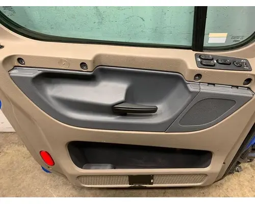 FREIGHTLINER Cascadia 125 Door Assembly, Front