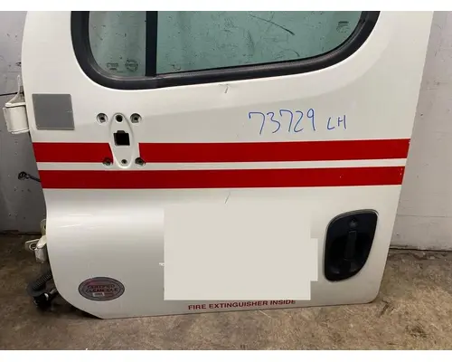 FREIGHTLINER Cascadia 125 Door Assembly, Front