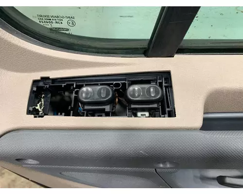FREIGHTLINER Cascadia 125 Door Assembly, Front