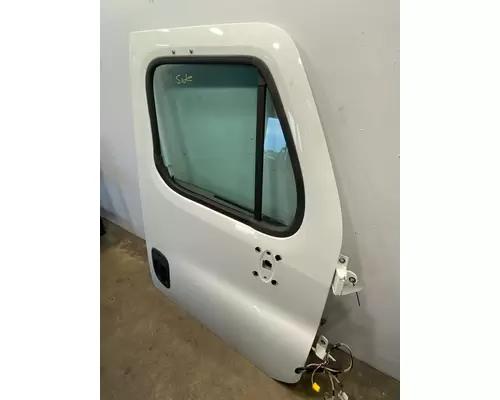 FREIGHTLINER Cascadia 125 Door Assembly, Front