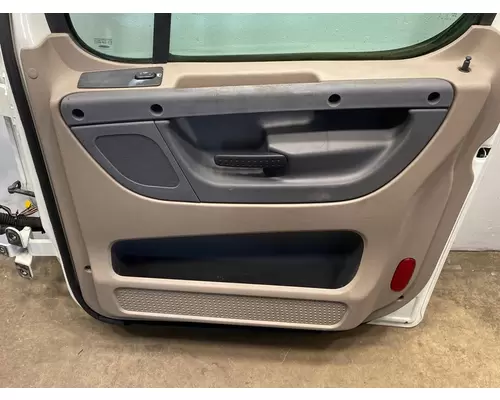 FREIGHTLINER Cascadia 125 Door Assembly, Front