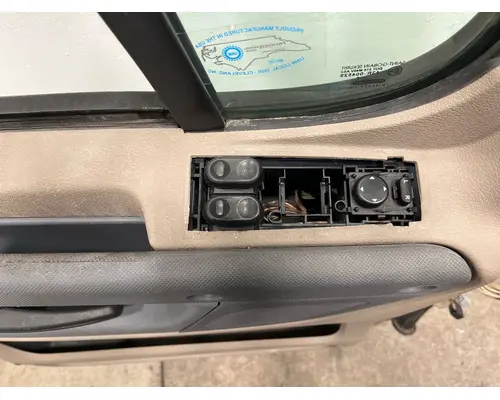 FREIGHTLINER Cascadia 125 Door Assembly, Front
