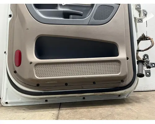 FREIGHTLINER Cascadia 125 Door Assembly, Front