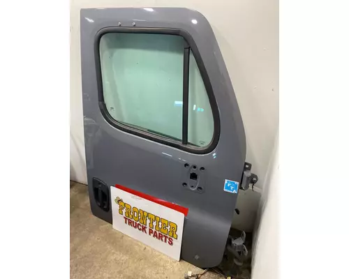 FREIGHTLINER Cascadia 125 Door Assembly, Front