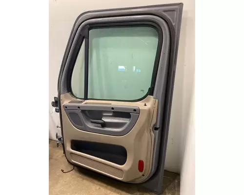 FREIGHTLINER Cascadia 125 Door Assembly, Front