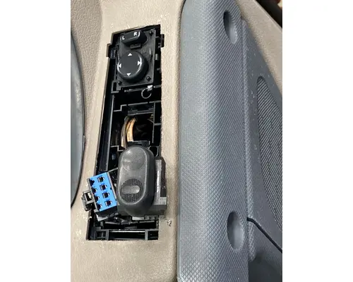 FREIGHTLINER Cascadia 125 Door Assembly, Front