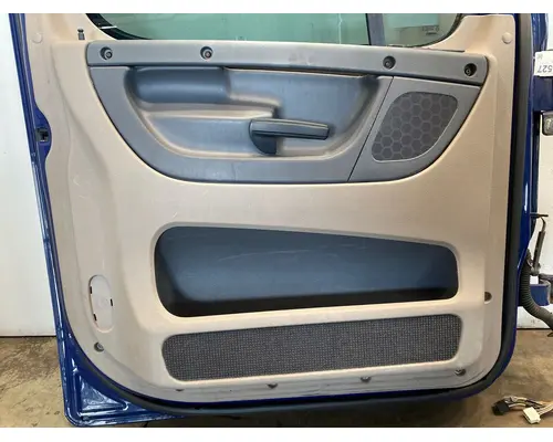 FREIGHTLINER Cascadia 125 Door Assembly, Front