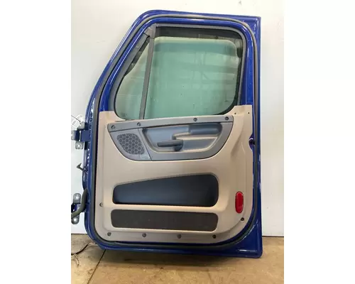 FREIGHTLINER Cascadia 125 Door Assembly, Front