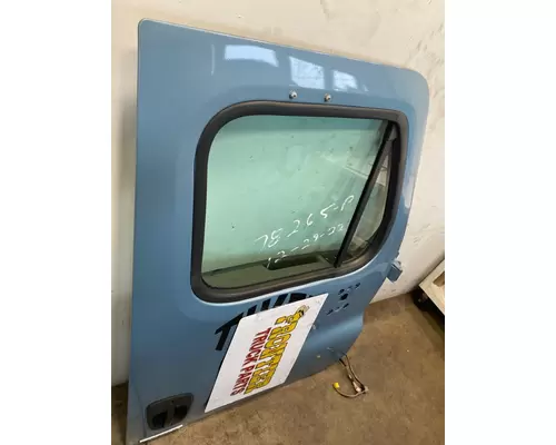 FREIGHTLINER Cascadia 125 Door Assembly, Front
