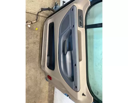 FREIGHTLINER Cascadia 125 Door Assembly, Front