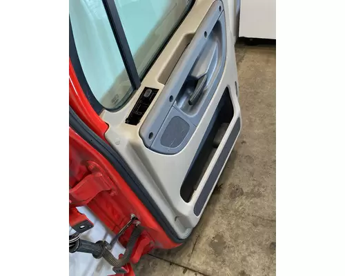 FREIGHTLINER Cascadia 125 Door Assembly, Front