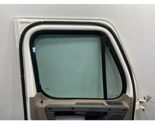 FREIGHTLINER Cascadia 125 Door Assembly, Front