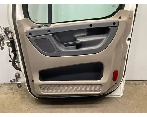 FREIGHTLINER Cascadia 125 Door Assembly, Front