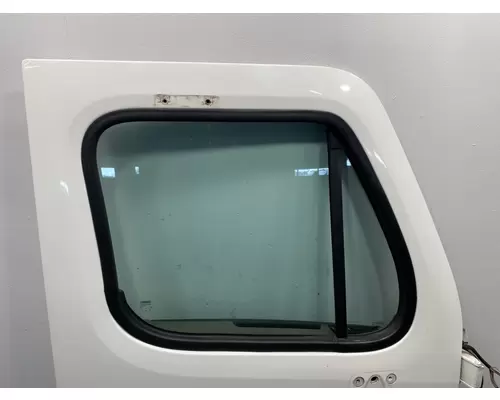 FREIGHTLINER Cascadia 125 Door Assembly, Front