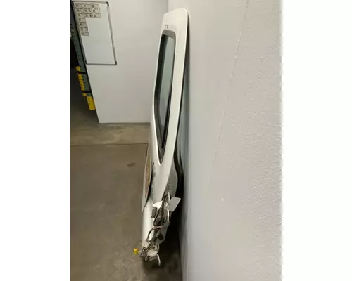 FREIGHTLINER Cascadia 125 Door Assembly, Front
