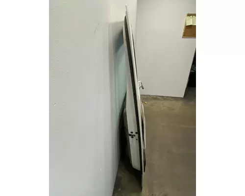 FREIGHTLINER Cascadia 125 Door Assembly, Front