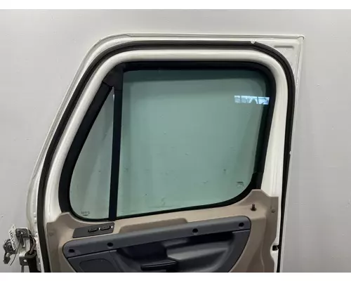 FREIGHTLINER Cascadia 125 Door Assembly, Front
