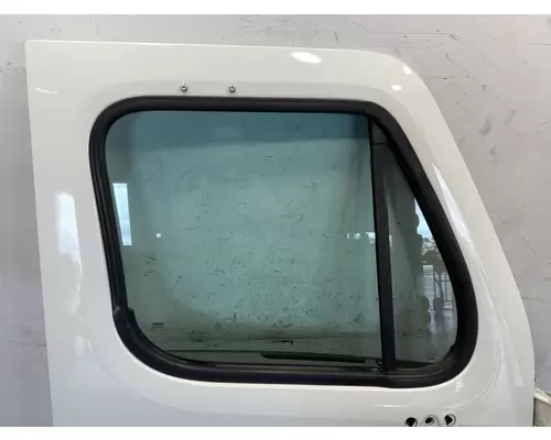 FREIGHTLINER Cascadia 125 Door Assembly, Front