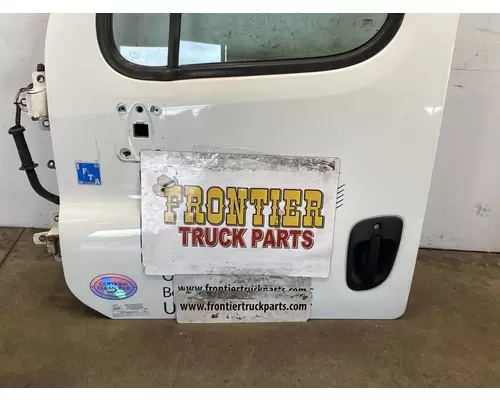 FREIGHTLINER Cascadia 125 Door Assembly, Front