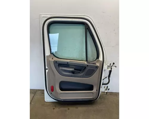 FREIGHTLINER Cascadia 125 Door Assembly, Front