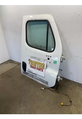 FREIGHTLINER Cascadia 125 Door Assembly, Front