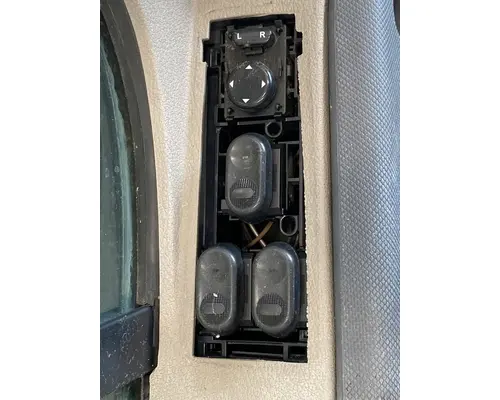 FREIGHTLINER Cascadia 125 Door Assembly, Front