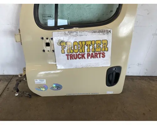 FREIGHTLINER Cascadia 125 Door Assembly, Front