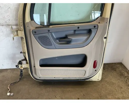 FREIGHTLINER Cascadia 125 Door Assembly, Front