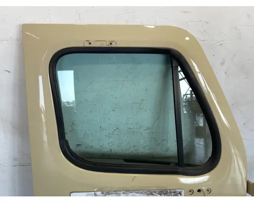 FREIGHTLINER Cascadia 125 Door Assembly, Front