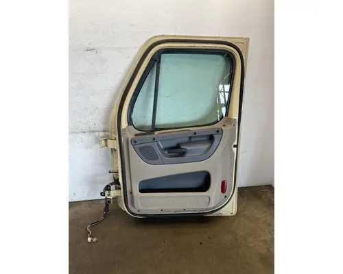 FREIGHTLINER Cascadia 125 Door Assembly, Front