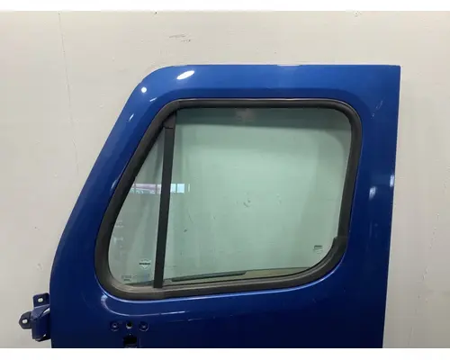 FREIGHTLINER Cascadia 125 Door Assembly, Front