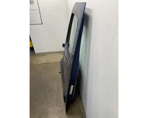 FREIGHTLINER Cascadia 125 Door Assembly, Front