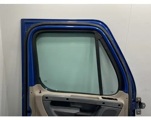 FREIGHTLINER Cascadia 125 Door Assembly, Front