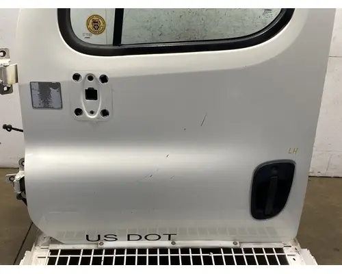FREIGHTLINER Cascadia 125 Door Assembly, Front