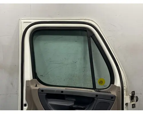 FREIGHTLINER Cascadia 125 Door Assembly, Front