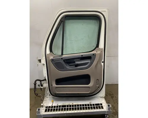 FREIGHTLINER Cascadia 125 Door Assembly, Front