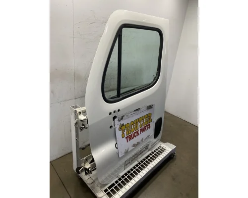 FREIGHTLINER Cascadia 125 Door Assembly, Front