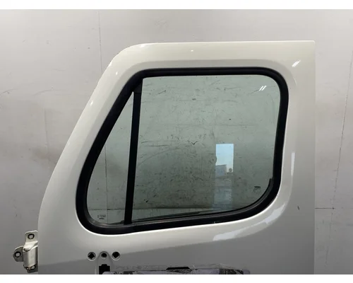 FREIGHTLINER Cascadia 125 Door Assembly, Front