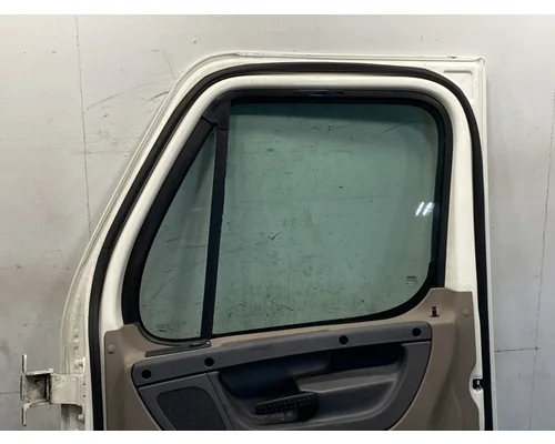 FREIGHTLINER Cascadia 125 Door Assembly, Front