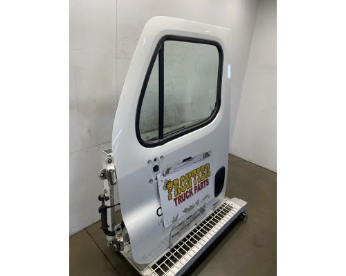 FREIGHTLINER Cascadia 125 Door Assembly, Front