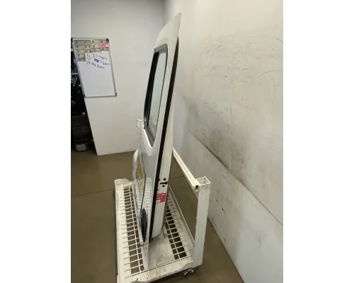 FREIGHTLINER Cascadia 125 Door Assembly, Front
